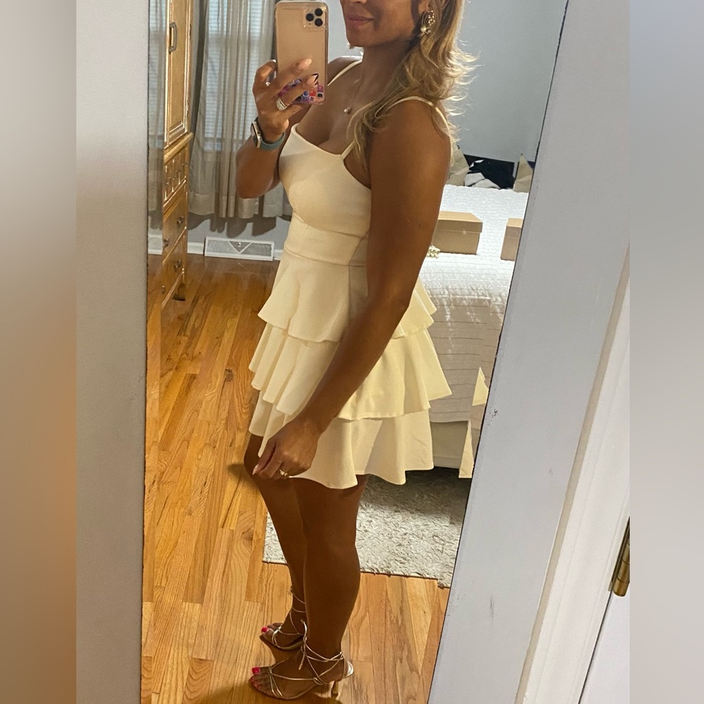 Creamy Dress 👗 - Picture 4 of 7